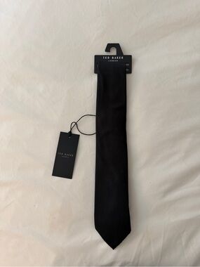 NWT TED BAKER MOOREZ OTTOMAN SILK TIE IN BLACK